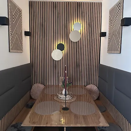 Moderne Mitten In Neustadt Aisch *